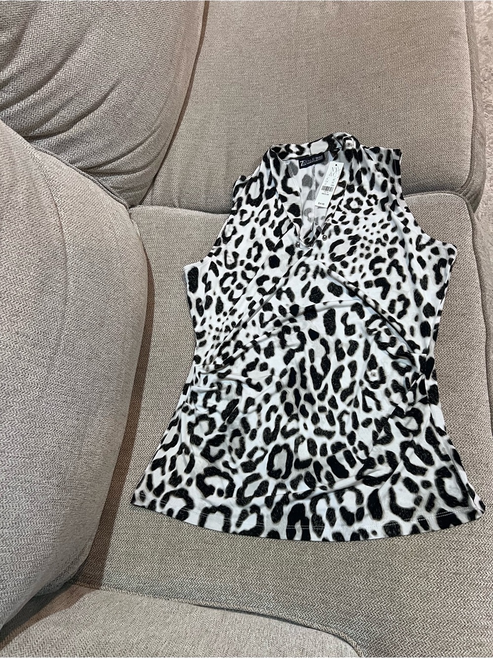 New York & Company Black and Cream Leopard Print Sleeveless V-Neck Blouse